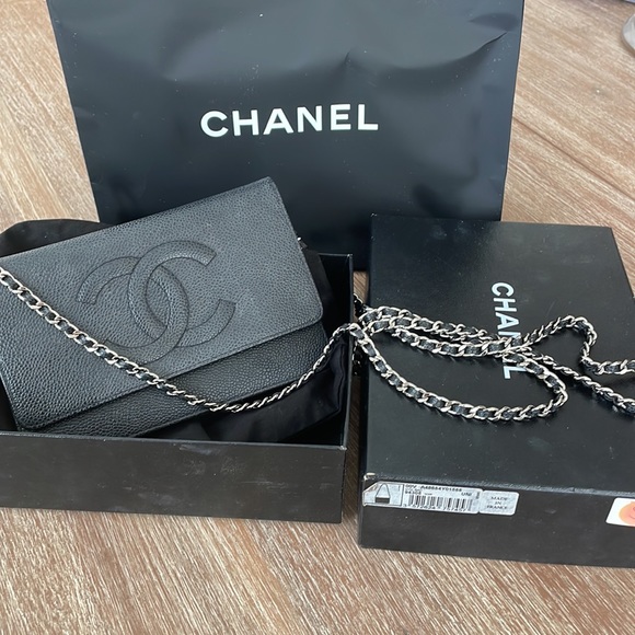 Chanel mini SAC silver chain bag - Picture 6 of 7